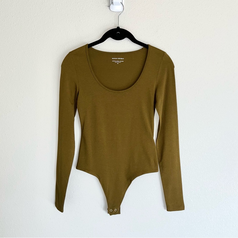Banana Republic Scoop Neck Modal Bodysuit Cotton Khaki Green Size X-Small NWOT